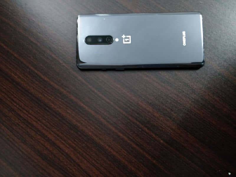 One plus 8 8/128 onyx black 5