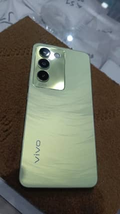 Vivo y100 8+8/128