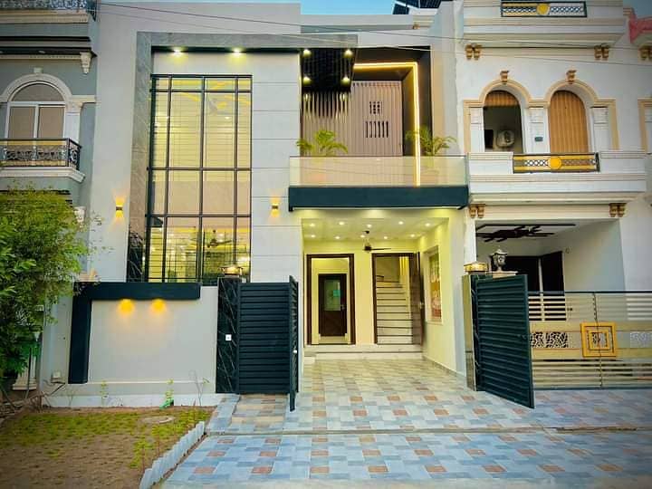 3 Years Installment Plan Luxury Brand New House In Bahria Town Lahore 0