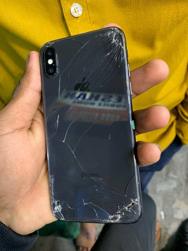 iPhone XS back break 64gb 8