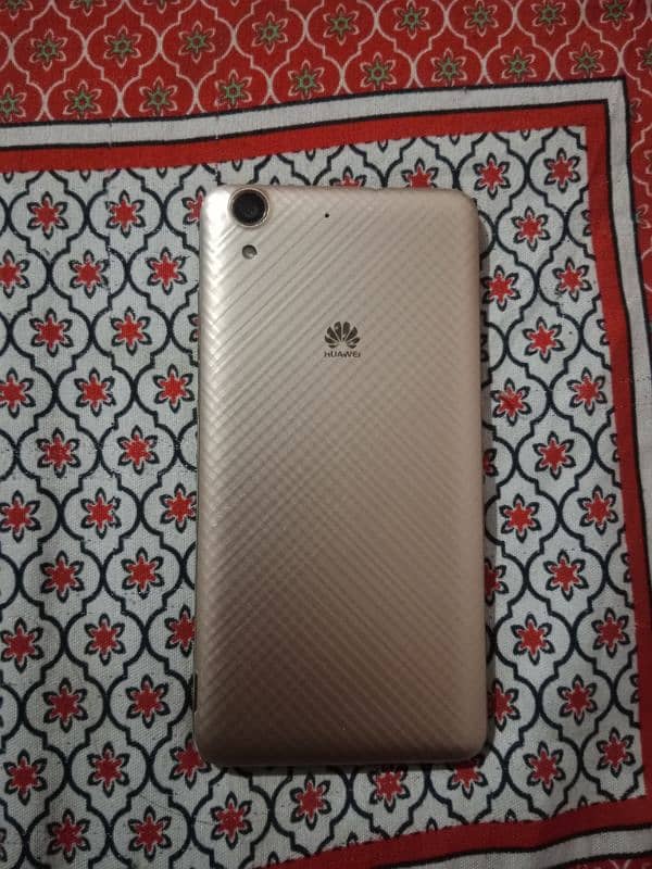 Huawei Y6 original mobile. All set okay. 2