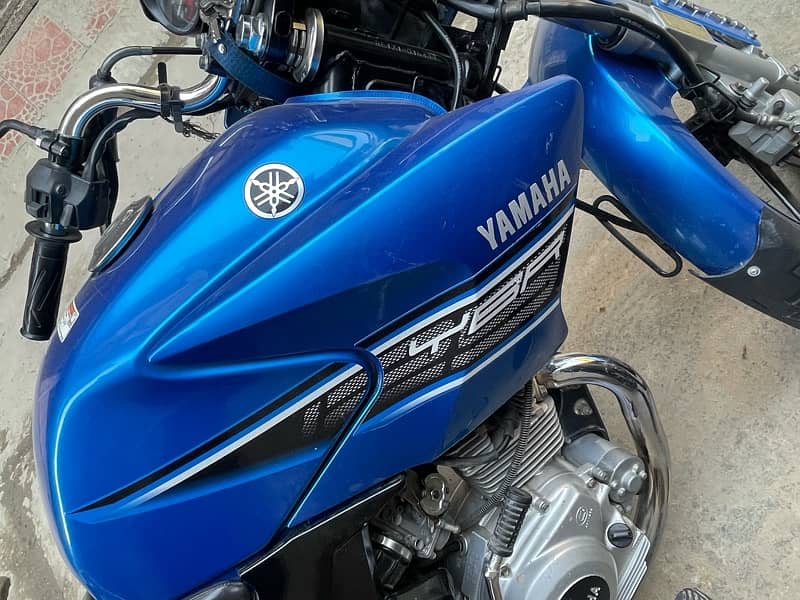 YBR 125 Yamaha 0