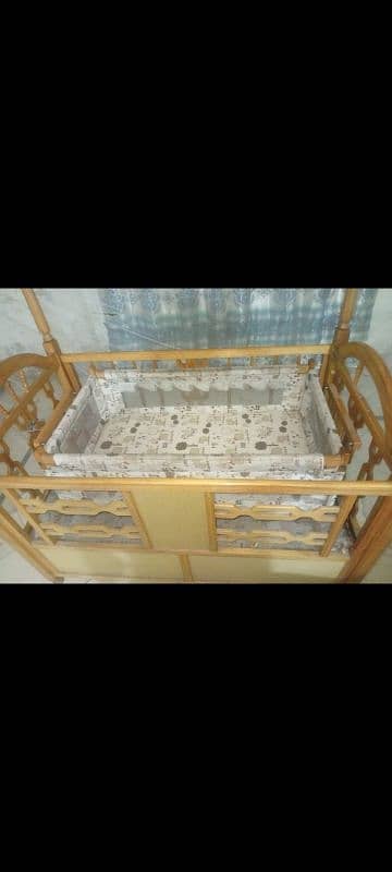 baby bed 10by 9 condition 6