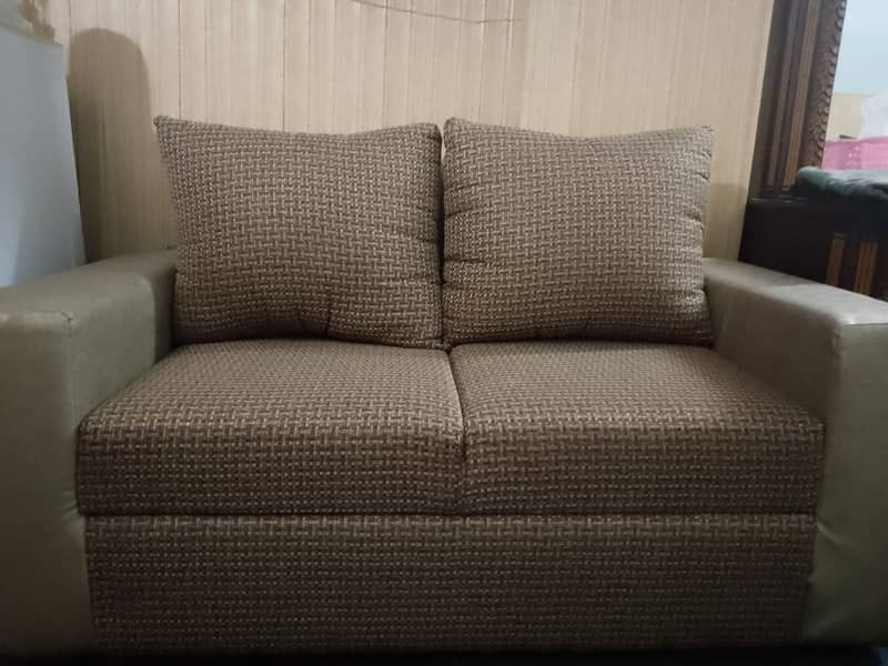 Sofa set, six seater, good condition 0