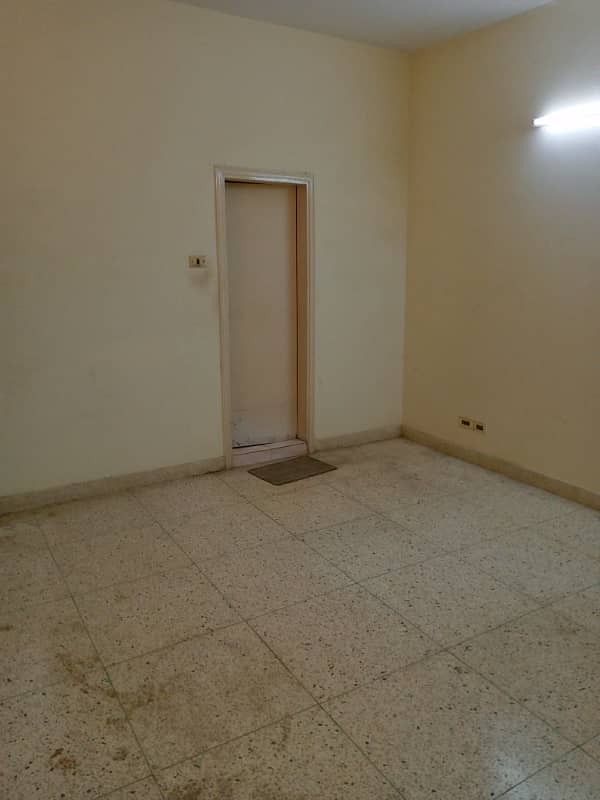 1st Floor 4bed dd Portion Available For Rent In North Nazimabad Block i 11