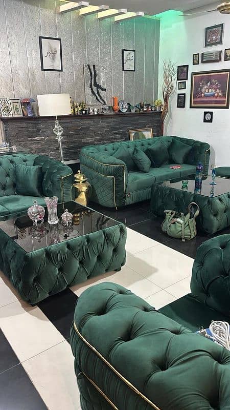 luxury  chesterfield sofa set 6 seater 15000 per seat 1