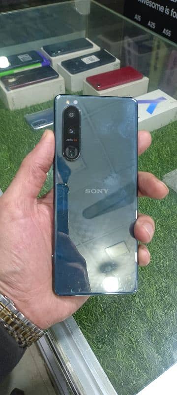 Sony Xperia 5 Mark 2.8/128. NON PTA. condition 8/10. waterpack 0