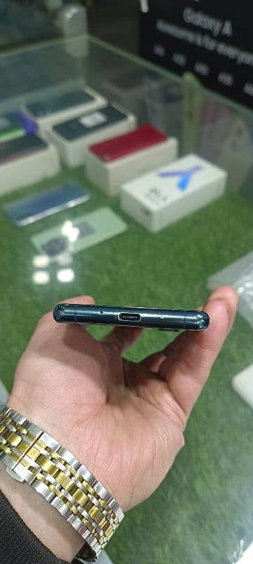 Sony Xperia 5 Mark 2.8/128. NON PTA. condition 8/10. waterpack 2