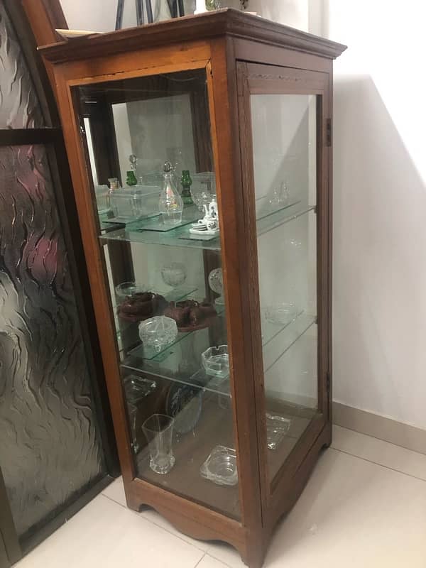 Antique showcase 4