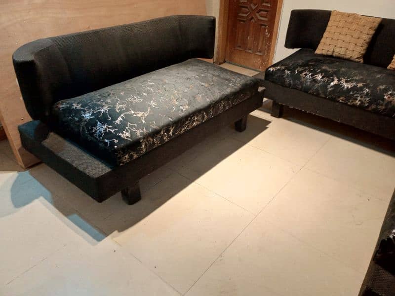 slightly used sofa set 3 2 1 seater call 03124049200 5