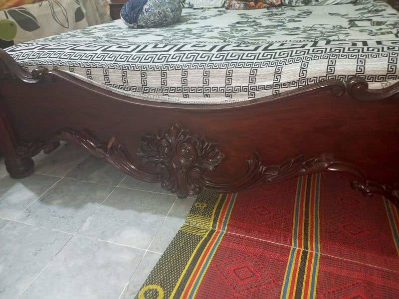 Pure Wooden Tali King Size bed set for sale 1