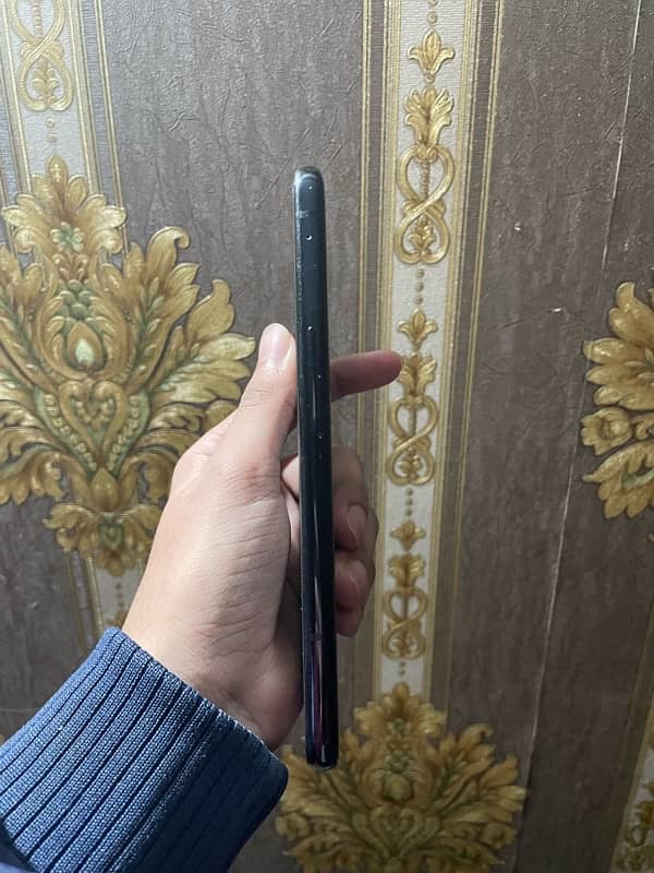 LG G8x THNIQ 6/128 NON PTA 2