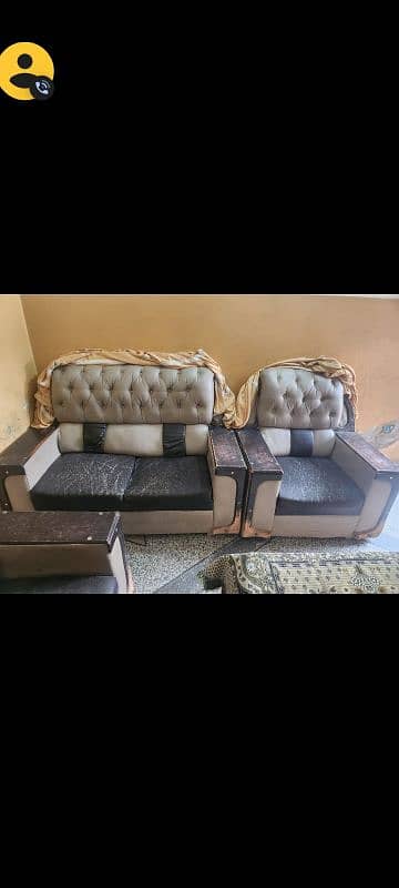 2nd hand use sofa set 6 seater 2