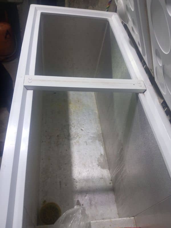 Haier Freezer 2 Door 0