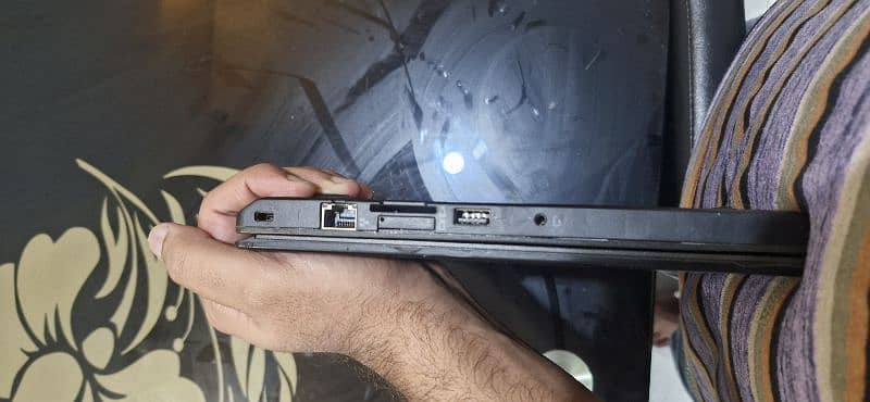 Lenovo ThinkPad Core i7 - 6th Gen - 8gb Ram - 128gb SSD 1