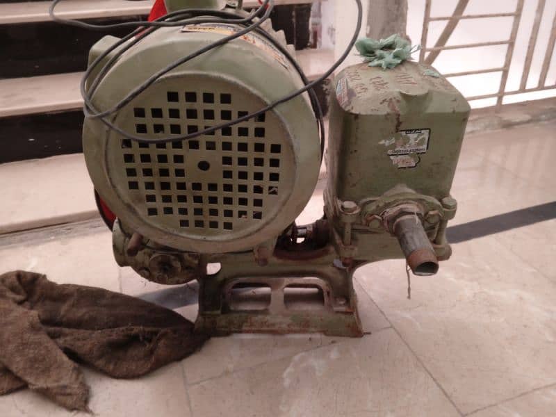 half hp golden donkey pump/ water pump like new condition 3