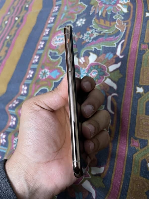 iPhone xs 5