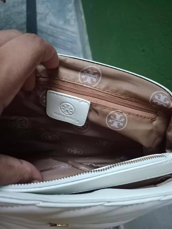 Tory Burch Hand Bag Brand New 8