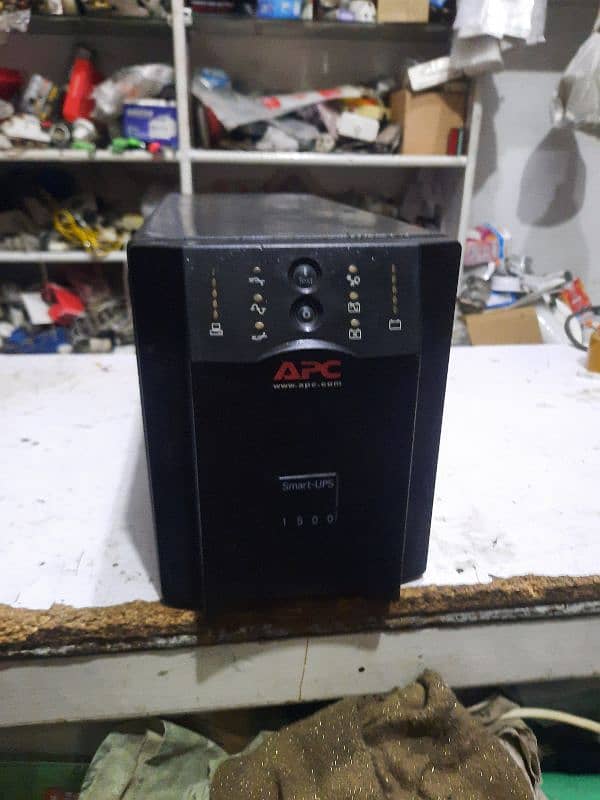 APC ups 0