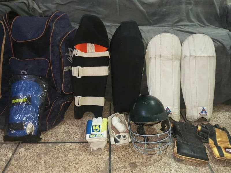 CRICKET KIT 8