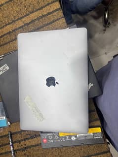 Macbook Pro 2020 i5