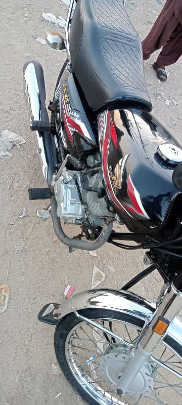 Honda 125 Mode 2024 Karachi number 0333/85/72/395 2