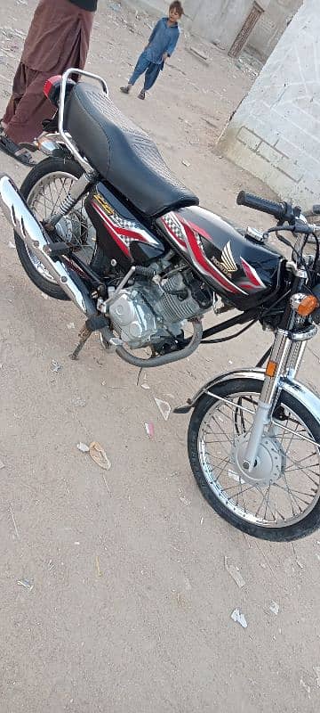 Honda 125 Mode 2024 Karachi number 0333/85/72/395 6