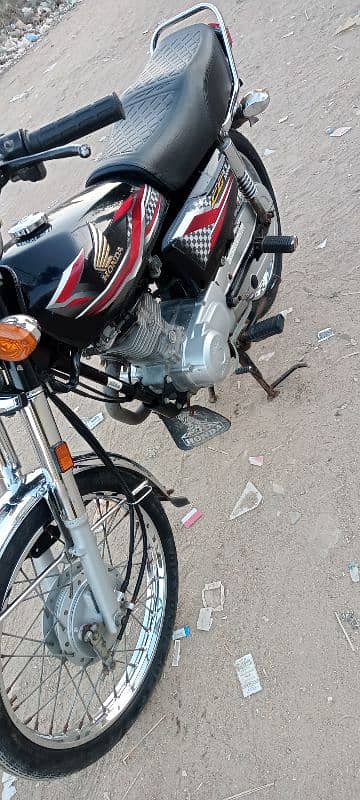 Honda 125 Mode 2024 Karachi number 0333/85/72/395 7