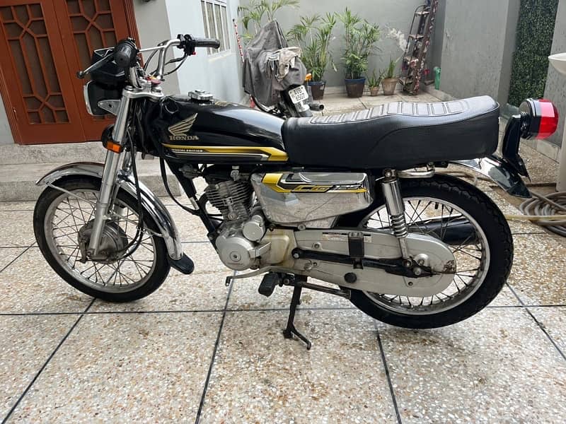 Honda cg 125 special edition 1