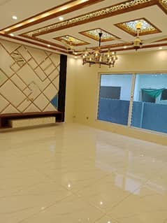 1 Kanal Designer House Available For Sale