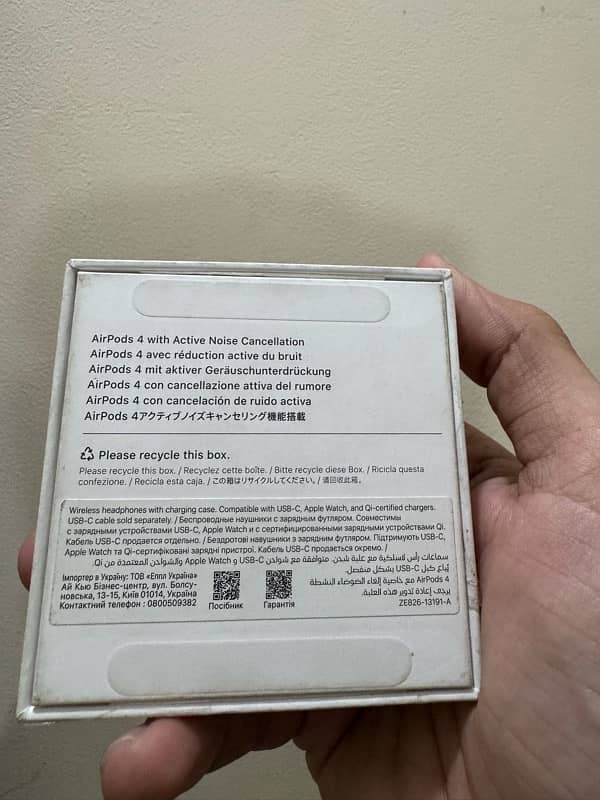 Apple airpods 4 anc with box 1