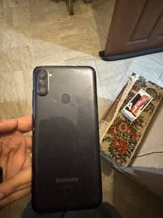 Samsung A11 2/32gb