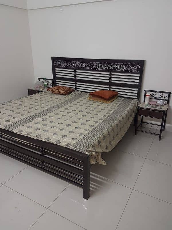 Iron rod with mattress under warranty 1