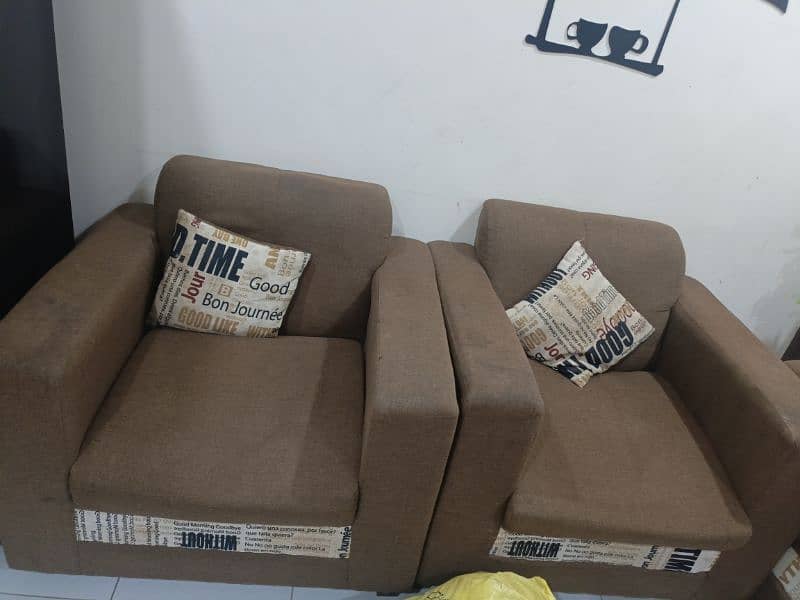 5 seater sofa for sell 1