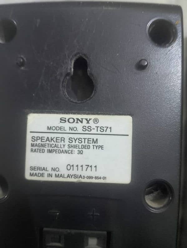 Sony speaker 3