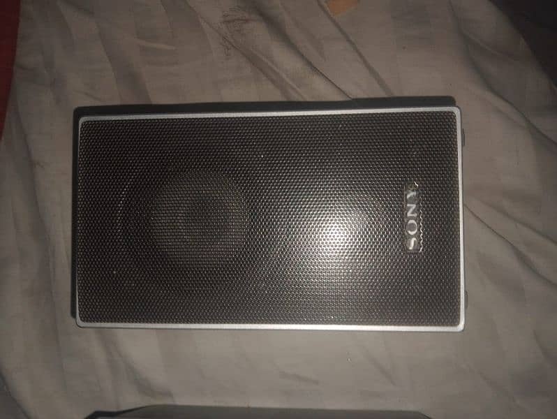 Sony speaker 6