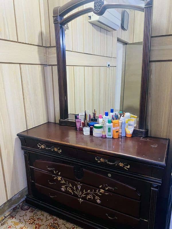 dressing table 2