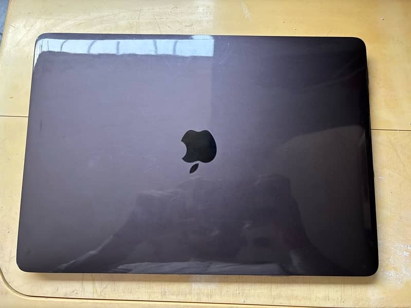 Macbook Pro 2018 Core i5 8/256gb touchbar for sale 1