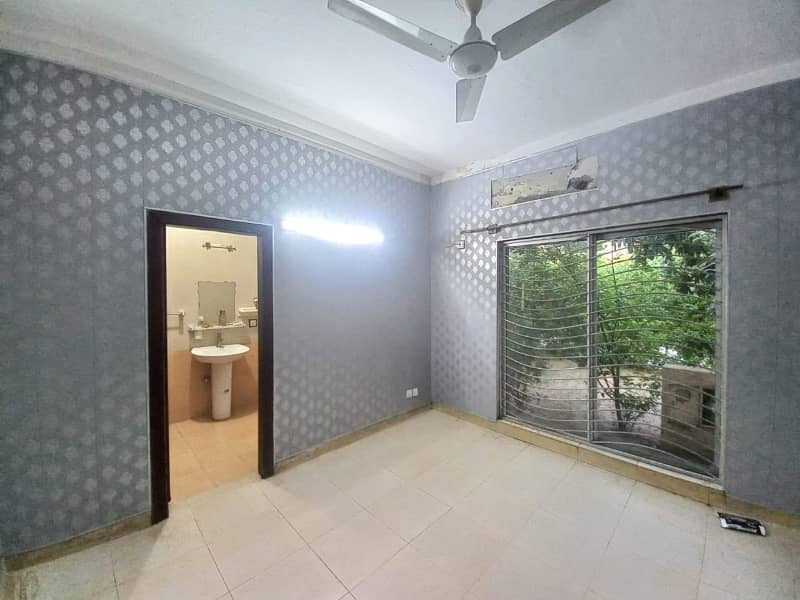 Beautiful Designer House For Rent 8