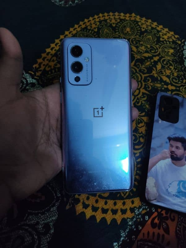 Oneplus 9 in very good condition 0