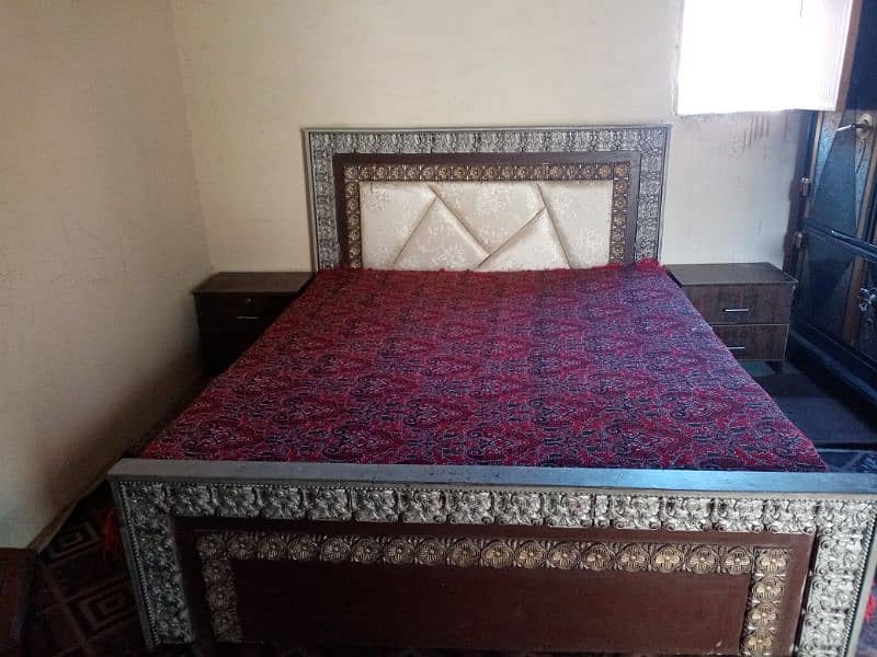 king size bed 1