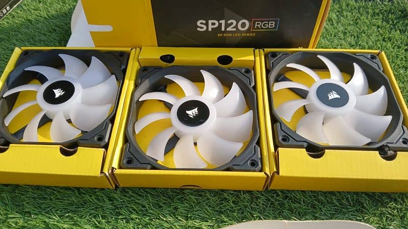 corsair casing fans available 1