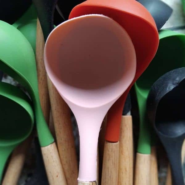 Different shapes nonstick spoons 10