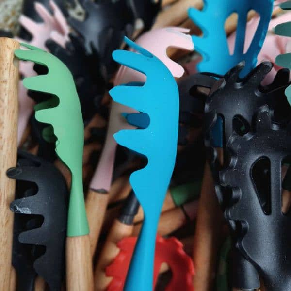 Different shapes nonstick spoons 14