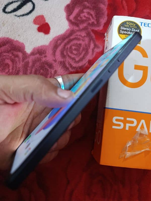 Tecno spark go 2024 4