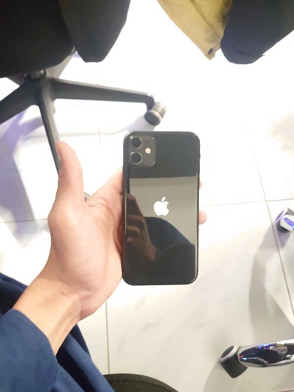 Iphone 11 black colour 7