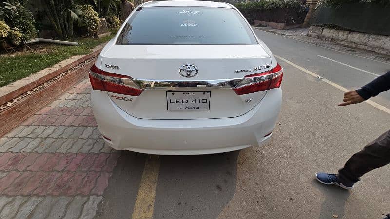 Toyota Corolla Altis 2016 3