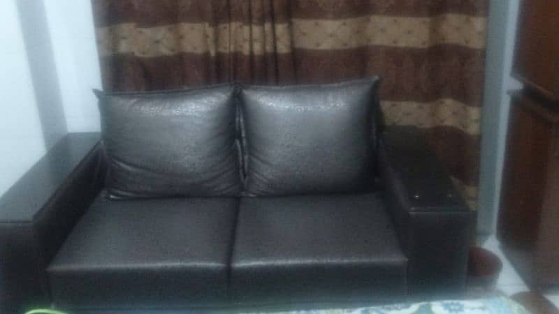 6 Seater Sofa set 3/2/1 for sale in lahore 0