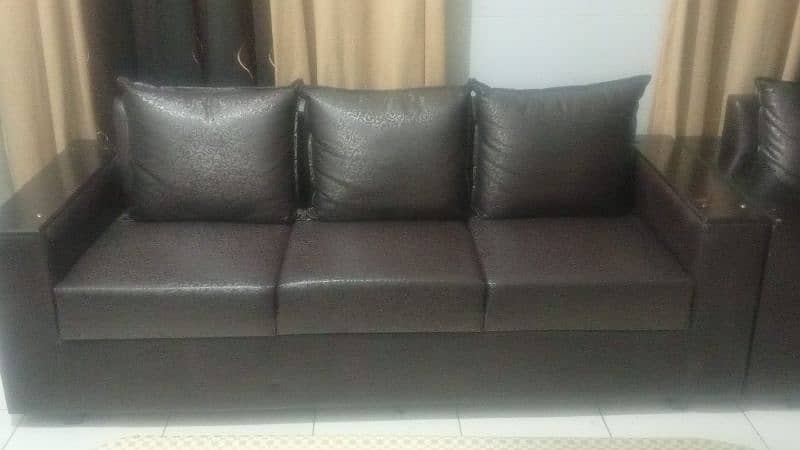 6 Seater Sofa set 3/2/1 for sale in lahore 3