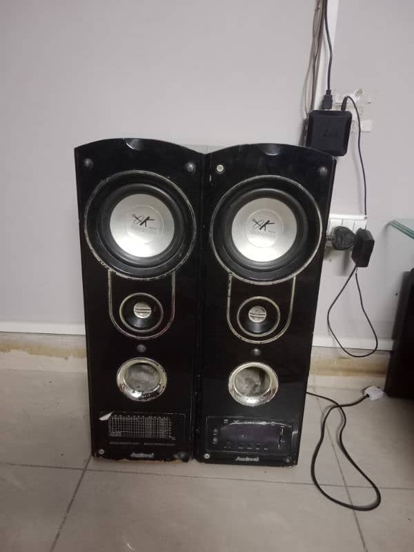 AUDIONIC CLASSIC 6 SPEAKERS 1